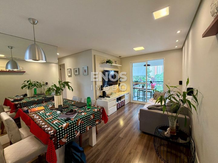 Apartamento de 2 dormitórios com suíte e 1 vaga em Chácara Inglesa · 70 m²